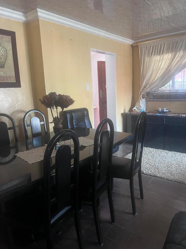 4 Bedroom Property for Sale in Riviera Park North West